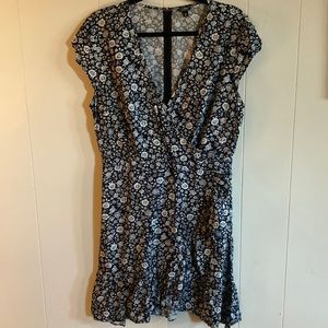 floral print ruffle hem wrap dress